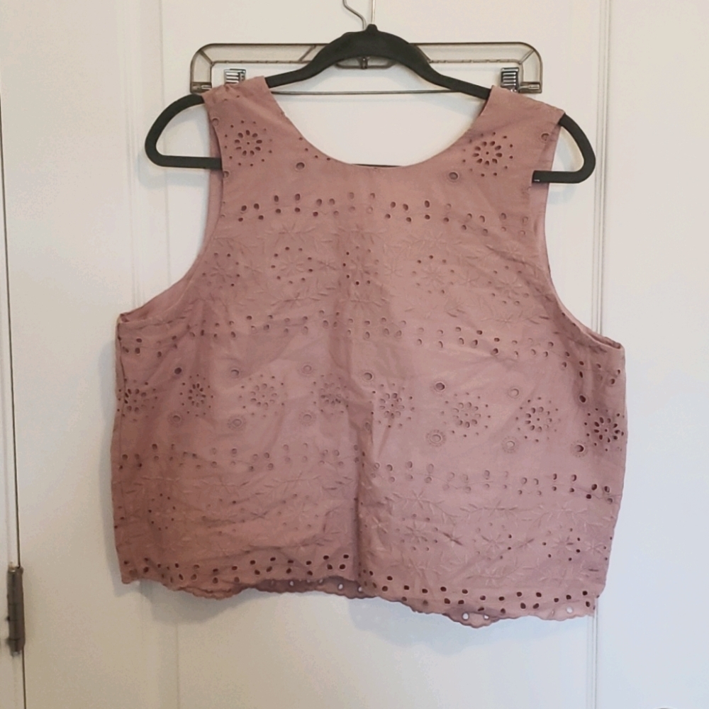 Loft lace crop